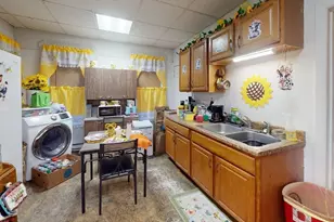 51 Uxbridge St, Worcester, MA 01605 - Photo 13