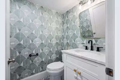 333 W 4th St #333, Boston, MA 02127 - Photo 11