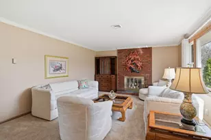 64 Brookwood Dr, Longmeadow, MA 01106 - Photo 5