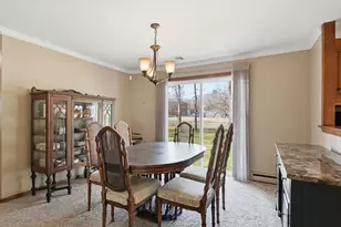 64 Brookwood Dr, Longmeadow, MA 01106 - Photo 9