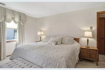 64 Brookwood Dr, Longmeadow, MA 01106 - Photo 27