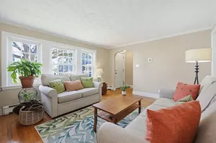 95 Rutland St, Watertown, MA 02472 - Photo 7