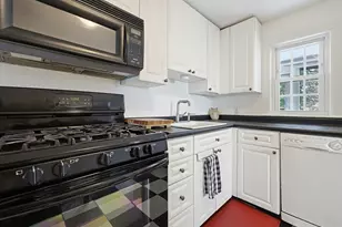 95 Rutland St, Watertown, MA 02472 - Photo 15