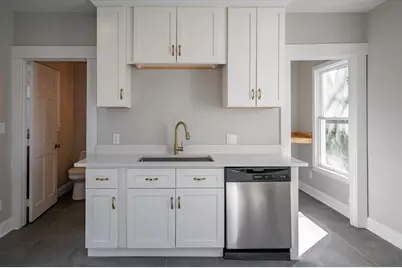 32 Burnap Street, Fitchburg, MA 01420 - Photo 5