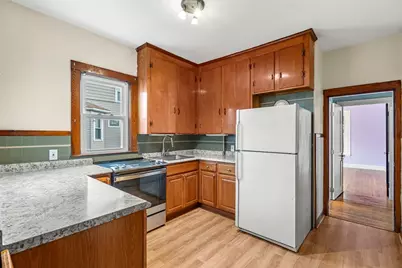 76 Myrtle St, Lynn, MA 01905 - Photo 7