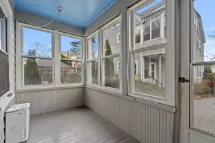 74 Myrtle St, Lynn, MA 01905 - Photo 3