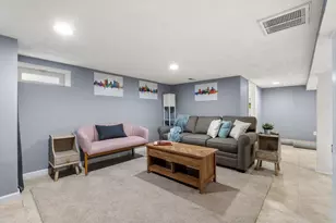 77 Dell Ave, Melrose, MA 02176 - Photo 23