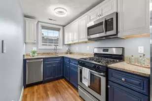 77 Dell Ave, Melrose, MA 02176 - Photo 3