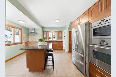 112 Ashcroft Rd, Medford, MA 02155 - Photo 17