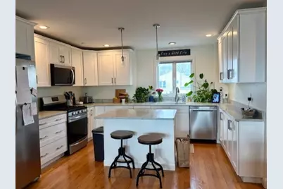 7 Bay St #10, Hull, MA 02045 - Photo 5