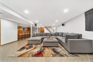 33 Old Farm Rd, Reading, MA 01867 - Photo 21