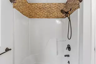 25 Stanphyl Rd, Uxbridge, MA 01569 - Photo 23