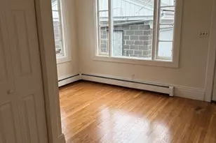 229 Jackson St, Lawrence, MA 01841 - Photo 23