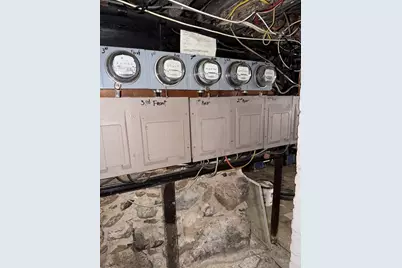 229 Jackson St, Lawrence, MA 01841 - Photo 39