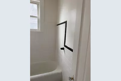 229 Jackson St, Lawrence, MA 01841 - Photo 19