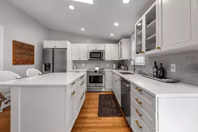 8 Clifton Road, Natick, MA 01760 - Photo 5