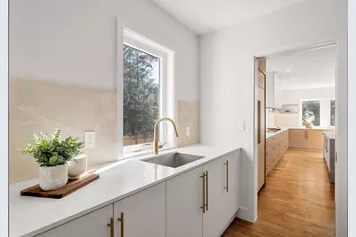 873 Chestnut Street, Newton, MA 02468 - Photo 13