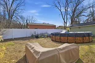 19 Orpheum Ave, East Longmeadow, MA 01028 - Photo 35