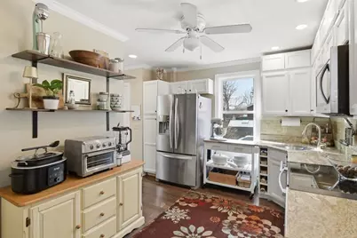 19 Orpheum Ave, East Longmeadow, MA 01028 - Photo 19