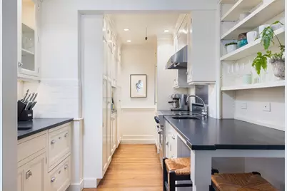 97 Mount Vernon St #43, Boston, MA 02108 - Photo 5