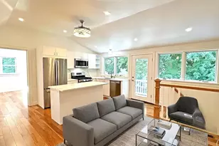 32 Salisbury Rd, Newton, MA 02458 - Photo 3