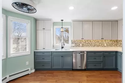 8-10 Menlo Terrace #A, Lynn, MA 01905 - Photo 7