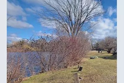 895 Arcade Ave, Seekonk, MA 02771 - Photo 3