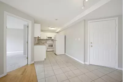100 Lawrence St #18, Haverhill, MA 01830 - Photo 11