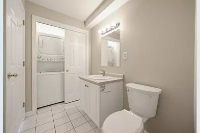 100 Lawrence St #18, Haverhill, MA 01830 - Photo 25