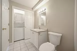 100 Lawrence St, Haverhill, MA 01830 - Photo 25