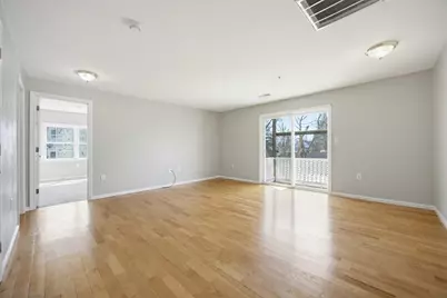 100 Lawrence St #18, Haverhill, MA 01830 - Photo 5