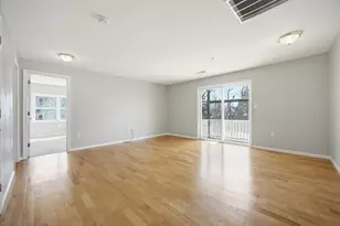 100 Lawrence St, Haverhill, MA 01830 - Photo 5