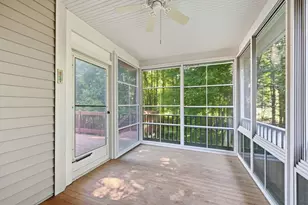 300 Pinehurst Dr, East Longmeadow, MA 01028 - Photo 15