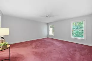 300 Pinehurst Dr, East Longmeadow, MA 01028 - Photo 17