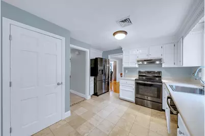 534 Boston St, North Andover, MA 01845 - Photo 9