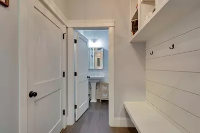 29 Southfield Ln #29, Sherborn, MA 01770 - Photo 3