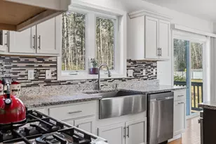 162 Bayberry Rd, Raynham, MA 02767 - Photo 21