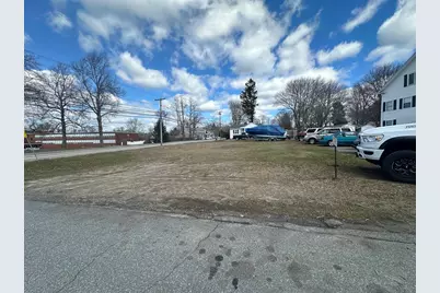 218 Main St, Acushnet, MA 02743 - Photo 7