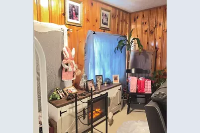 127 Elijah St, Springfield, MA 01109 - Photo 5