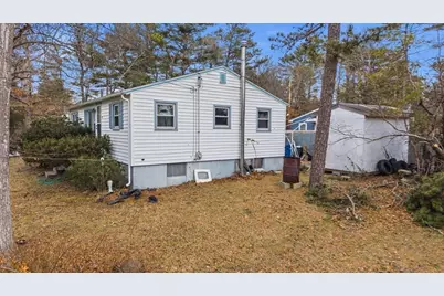 97 Plymouth Ave, Wareham, MA 02538 - Photo 17