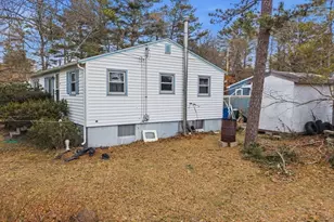 97 Plymouth Ave, Wareham, MA 02538 - Photo 17