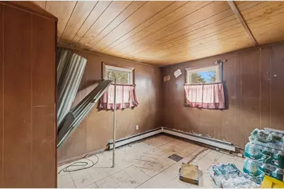 97 Plymouth Ave, Wareham, MA 02538 - Photo 11