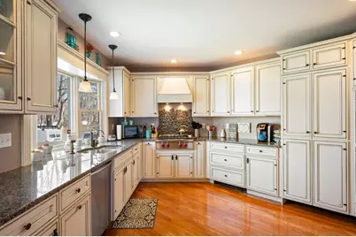 186 Vernon St, Rockland, MA 02370 - Photo 5