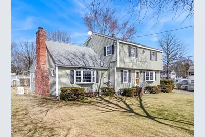 71 North Lowell St, Methuen, MA 01844 - Photo 3