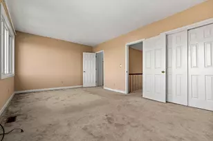 128 Warren St, Lowell, MA 01852 - Photo 17