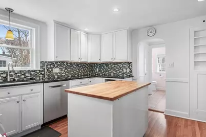 32 Colonial Drive, Arlington, MA 02474 - Photo 7