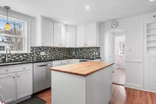 32 Colonial Dr, Arlington, MA 02474 - Photo 7