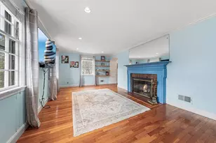 32 Colonial Dr, Arlington, MA 02474 - Photo 3