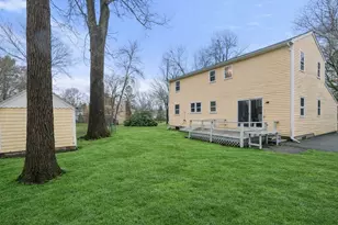 8 Woodfall Rd, Medfield, MA 02052 - Photo 35