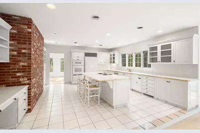 146 Aldershot Ln, Carlisle, MA 01741 - Photo 9